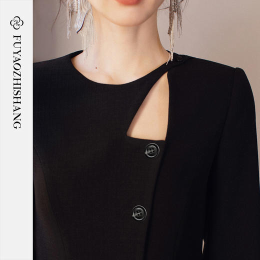 FUYAO扶摇直上 优雅国风连衣裙女新中式圆领裙子赫本风醋酸小黑裙 商品图2