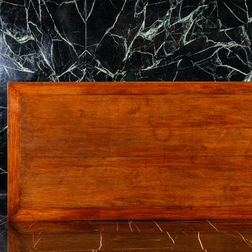 清中期 黄花梨夹头榫夔龙纹画案 商品图4