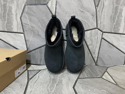 春季特惠💰350 UGG mini 三层底 5cm厚 经典的ultra mini鞋型 商品图7