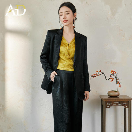 AD高端品牌新中式西装外套女春季2026年新款高级感超火穿搭一整套 商品图1