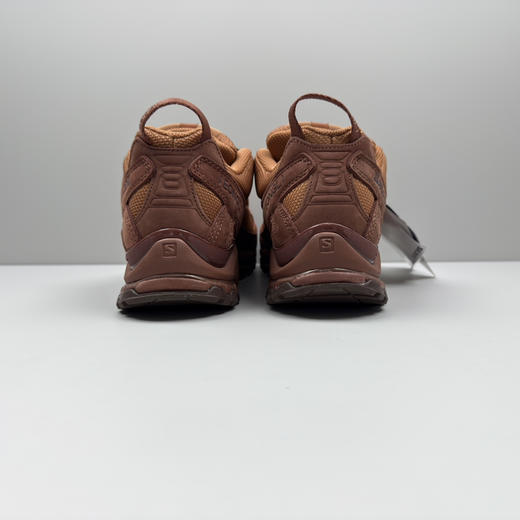 春季特惠💰460 萨某蒙 XA PRO 3D 网布皮革 JeongLi 联名款 XA PRO 3D 舒适百搭 耐磨透气抗冲击 低帮 户外功能鞋 男女同款 商品图6