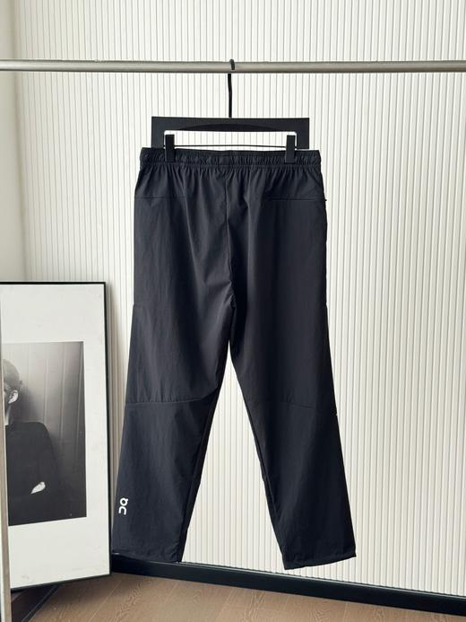 点此购买 昂跑All-Day Joggers系列男士户外休闲长裤 bk 340857 商品图7