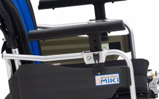 日本MIKI轮椅轻便折叠坐高扶手可调多功能老人专用代步轮椅 商品图7
