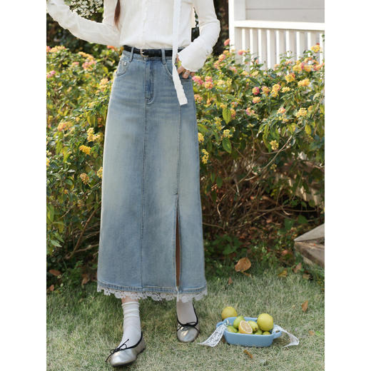 鹿向南「恰好时光」浅蓝色设计感蕾丝拼接半身裙女春季高腰A字裙 商品图3