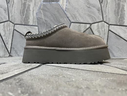 春季特惠💰350 UGG Tazz 厚底民族风 舒适休闲包头拖鞋 女款 商品图1