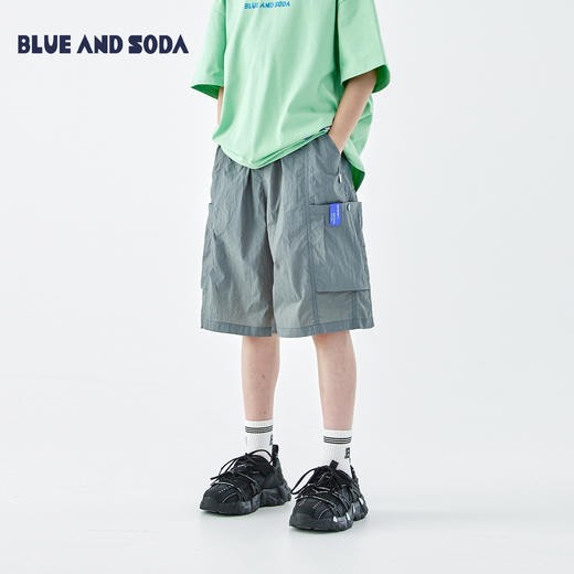 预售4.30发 蓝汽水2026夏季新款高密耐磨男童休闲裤青少年轻薄机能工装短裤 商品图0