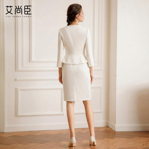 艾尚臣早8主理人 米色假两件连衣裙女职业通勤金属扣装饰显瘦裙子 商品图3