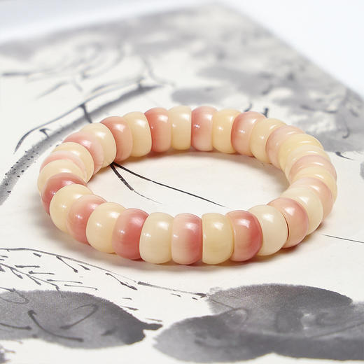 东方美意‼️【ZUOSHIDUN 扭扭肠菩提手串】显白百搭 丝滑碗肠 一串多盘 叠戴层次感 印尼进口菩提根 手工精磨 高油高密 精修孔道 赠收纳袋 商品图5