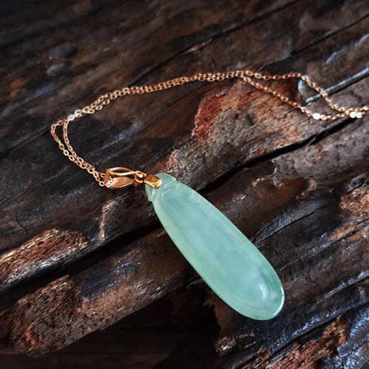 【天然正品】A货翡翠AU750玫瑰金镶天然细腻冰种福瓜（瓜瓞绵绵）翡翠吊坠项链100226NJM13 商品图5