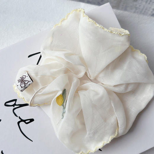 高级感文艺风花朵刺绣发圈-纪念日百货门店同款169257266 商品图1