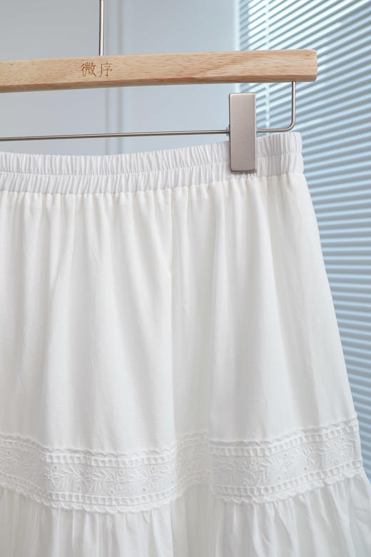 向云端|甜美刺绣蛋糕裙 商品图1