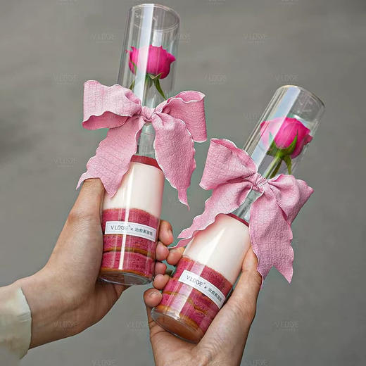 【38女神节蛋糕】红丝绒草莓对对杯蛋糕 商品图1