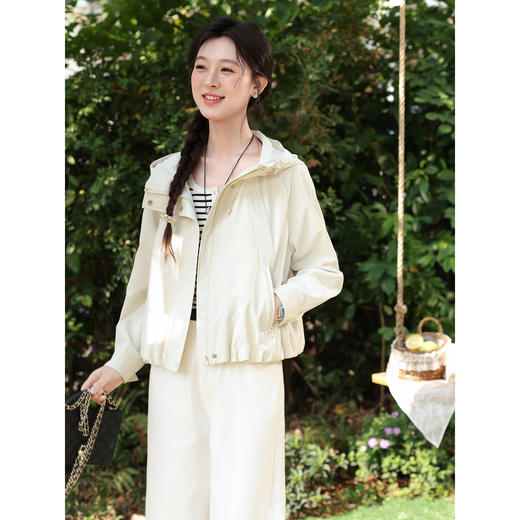 鹿向南「晴日漫叙」杏色连帽短款外套女春季新款独特休闲百搭上衣 商品图1