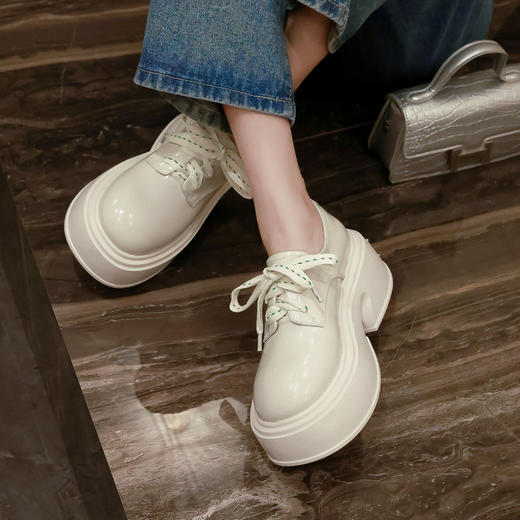 【预售5天】新款7cm高跟厚底交叉带单鞋,真皮松糕底小个子英伦风小皮鞋百搭MZY938-21 商品图0