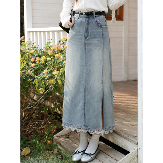 鹿向南「恰好时光」浅蓝色设计感蕾丝拼接半身裙女春季高腰A字裙 商品图0