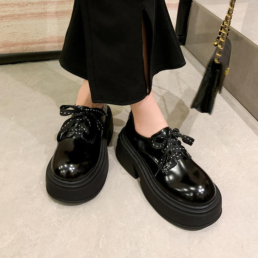 【预售5天】新款7cm高跟厚底交叉带单鞋,真皮松糕底小个子英伦风小皮鞋百搭MZY938-21 商品图3