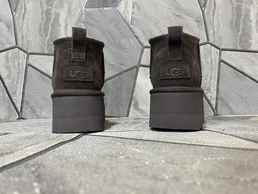 春季特惠💰350 UGG mini 三层底 5cm厚 经典的ultra mini鞋型 商品图4