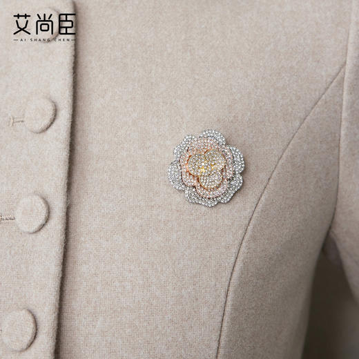 艾尚臣法式高级感时尚套装女燕麦色端庄大气西服两件套正式场合冬 商品图2