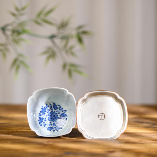 【忘言】 青花点工缠枝四方建水 曰何文人器 商品图4