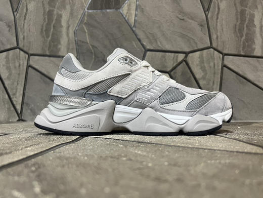 春季特惠💰360 新百伦New Balance NB9060 联名款 复古休闲运动慢跑鞋 商品图1