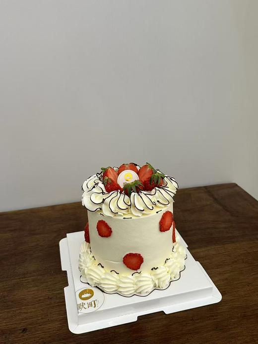 手绘复古草莓小蛋糕 商品图1