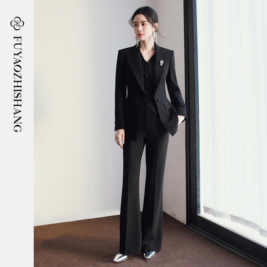 FUYAO扶摇直上 轻奢黑色西装套装女2026春季通勤西服微喇裤三件套 商品图3
