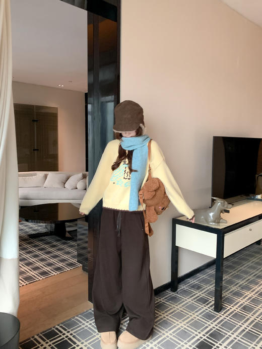 <曾小咸推荐>3.1现货秒杀！微信超特价！韩系奶fufu黄色圆领毛衣 日常219.99 立减130 秒杀89.99！加绒休闲裤89.99秒！ 商品图5