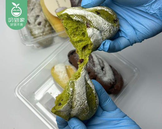 泉珍思饼三色米面包（150g/盒 3条）生产日期：4月12日 保质期：3天 商品图1