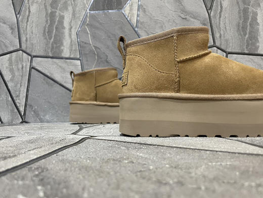 春季特惠💰350 UGG mini 三层底 5cm厚 经典的ultra mini鞋型 商品图6