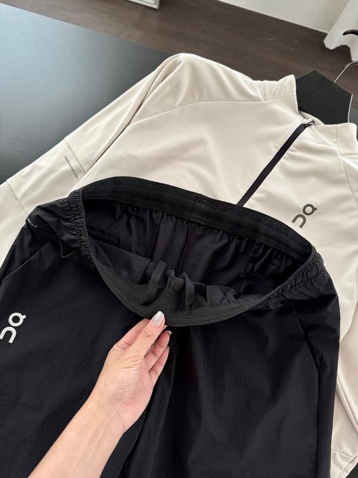 点此购买 昂跑All-Day Joggers系列男士户外休闲长裤 bk 340857 商品图11