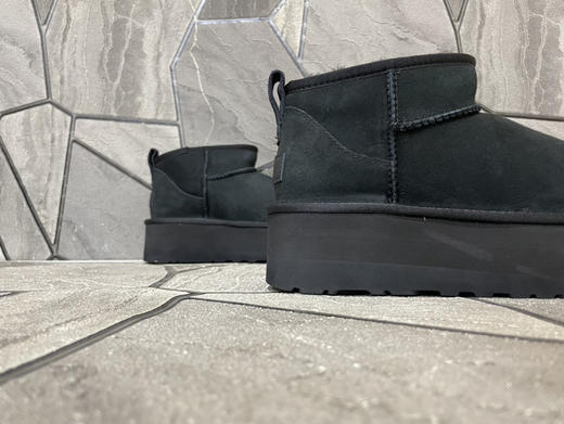 春季特惠💰350 UGG mini 三层底 5cm厚 经典的ultra mini鞋型 商品图6