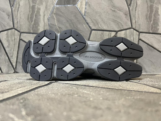 春季特惠💰360 新百伦New Balance NB9060 联名款 复古休闲运动慢跑鞋 商品图3