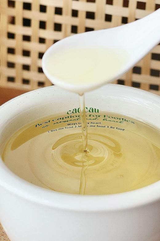 【红花籽油】低温纯物理压榨  富含维生素E  滴滴精华  自然珍贵 5L/桶 商品图3