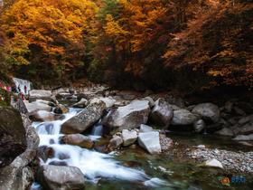 陕晋秋韵6/13/15天：光雾山红叶、壶口瀑布、波浪谷、万年冰洞、雨岔大峡谷、土林+火山群、悬空寺、晋祠、乔家、平遥古城