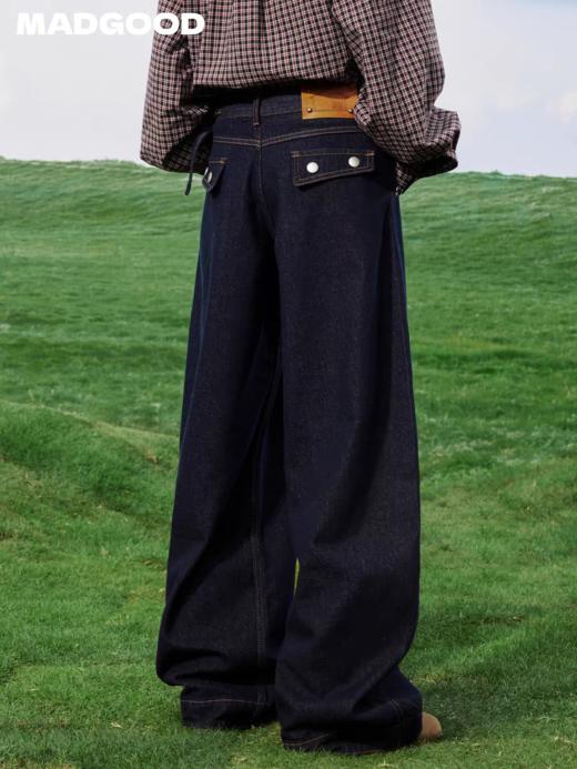 马得工地/MDGDKZ211747/星星铆钉弯刀裤 商品图1