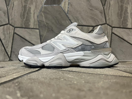 春季特惠💰360 新百伦New Balance NB9060 联名款 复古休闲运动慢跑鞋 商品图0