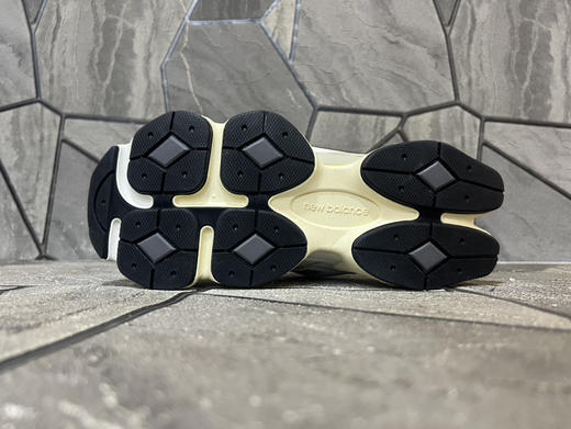 春季特惠💰360 新百伦New Balance NB9060 联名款 复古休闲运动慢跑鞋 商品图3