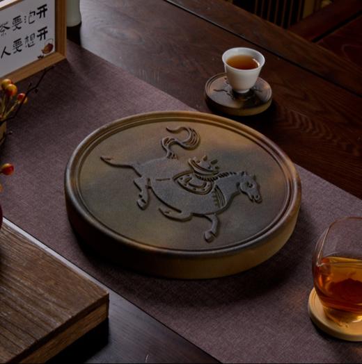 巴蜀汉陶·仿汉砖马年系列干泡茶承，将非遗做成专利，马年驮元宝设计，马踏山河吸水聚气【G】 商品图10