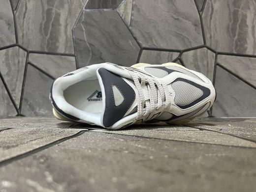 春季特惠💰360 新百伦New Balance NB9060 联名款 复古休闲运动慢跑鞋 商品图2
