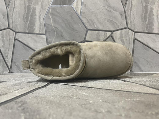 春季特惠💰350 UGG mini 三层底 5cm厚 经典的ultra mini鞋型 商品图2
