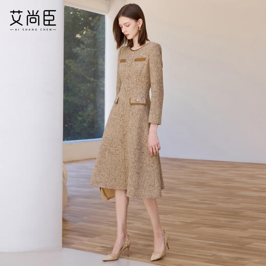 艾尚臣卡其色连衣裙女2026新款圆领长袖裙子小香风羊毛气质西装裙 商品图3