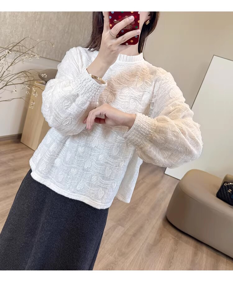 YAW26005泡泡纱奶油打底衫