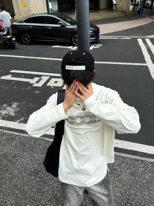 点此购买 GOODBRAND春秋季男女款地图亮片轻奢时尚纯棉长袖卫衣 md 340891 商品图7