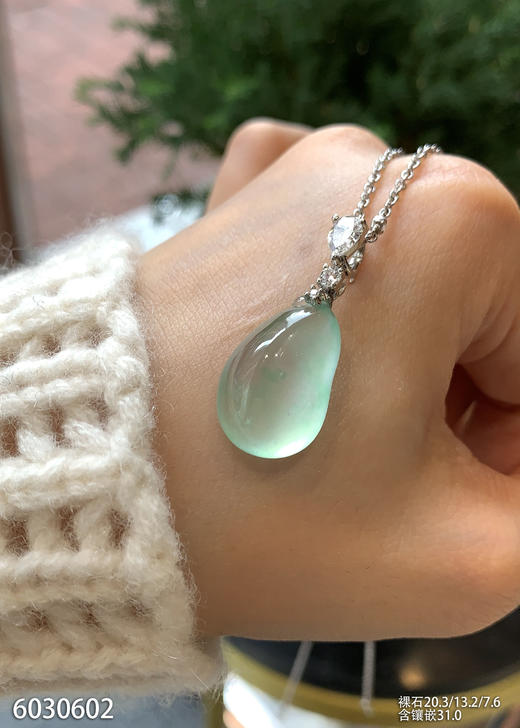 6030602，福瓜吊坠。具体价格微信咨询 商品图0