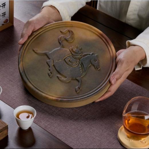 巴蜀汉陶·仿汉砖马年系列干泡茶承，将非遗做成专利，马年驮元宝设计，马踏山河吸水聚气【G】 商品图2