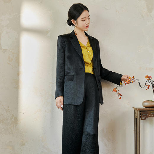 AD高端品牌新中式西装外套女春季2026年新款高级感超火穿搭一整套 商品图2