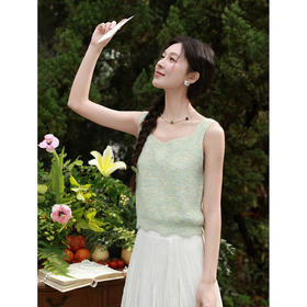 鹿向南「绿森花间」豆绿色针织吊带背心女春新款别致叠穿打底上衣