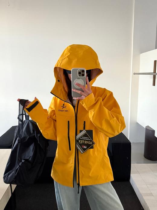 始祖鸟Aha系列SV7代  GORE-TEX Pro 刺绣硬壳冲锋衣（MG） 商品图4