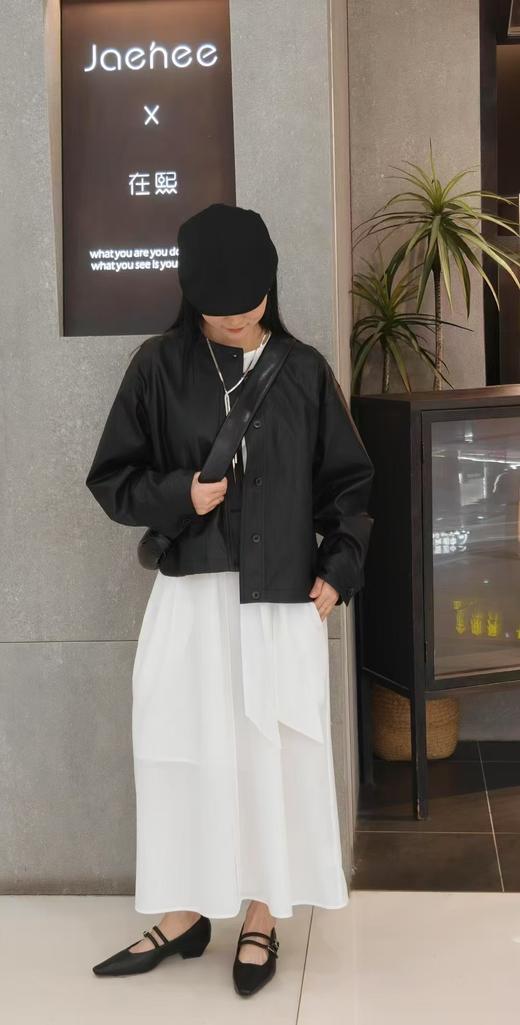 在熙Jaehee女装调性短款皮衣2676 商品图0