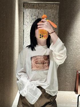 一店d  独家Acne两大爆款打底衫安排 1996系列真的无法抵抗
就是人生T恤 每一件都好好看 随性又松弛